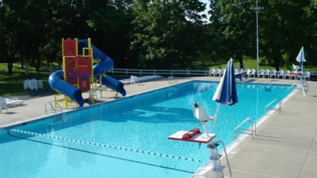 Branchburg's Silver Saddle Community Pool