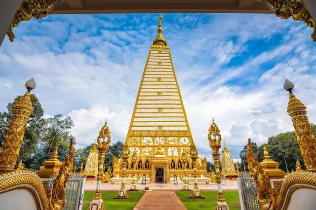 Wat Phra That Nong Bua