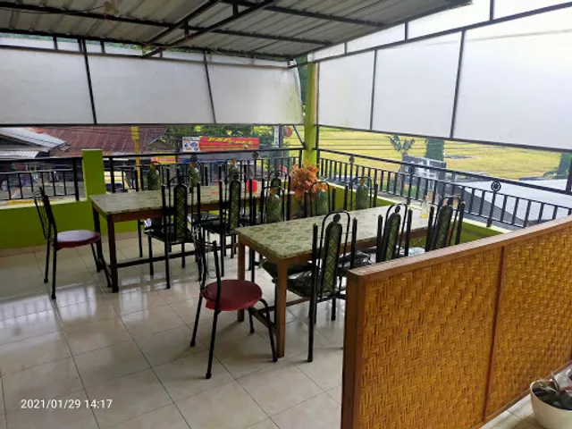 RUMAH MAKAN PONDOK BAMBU