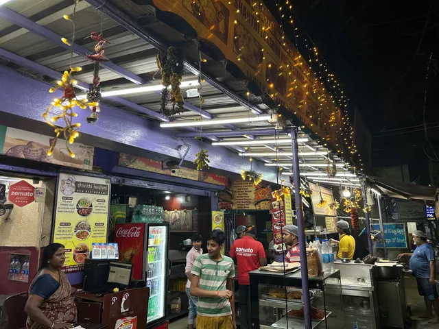 Shanthi Lakshmi Veg Restaurant And Bakery