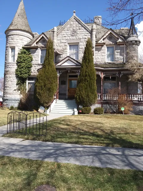 The Standrod Mansion