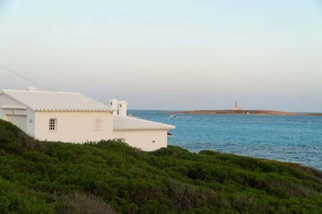 Illa de l'Aire Lighthouse