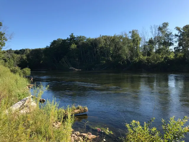 Sawdust Hole River access