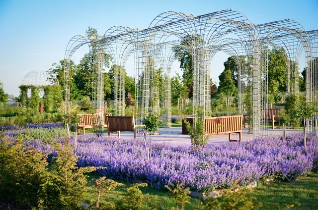 Labyrint přírody a ráj zahrad - Tematické zahrady