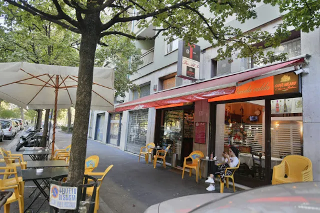 Bar All In - Food & Beverage