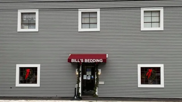 Bill's Bedding & Furniture & La-Z-Boy Comfort Studio