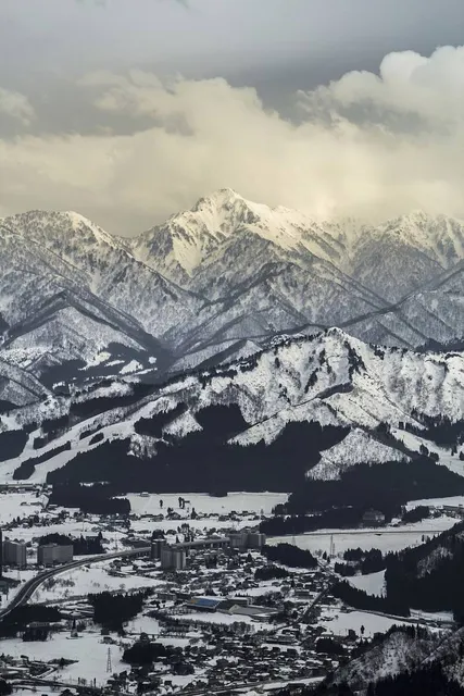 Yuzawa Kogen Ski Resort