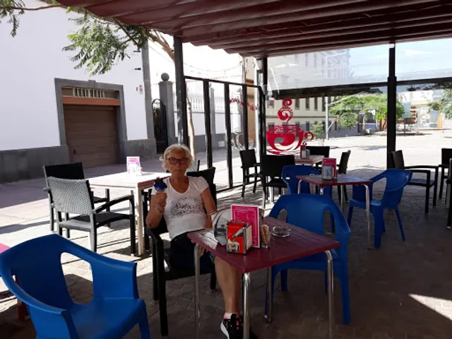 Café Bar Cappuccino