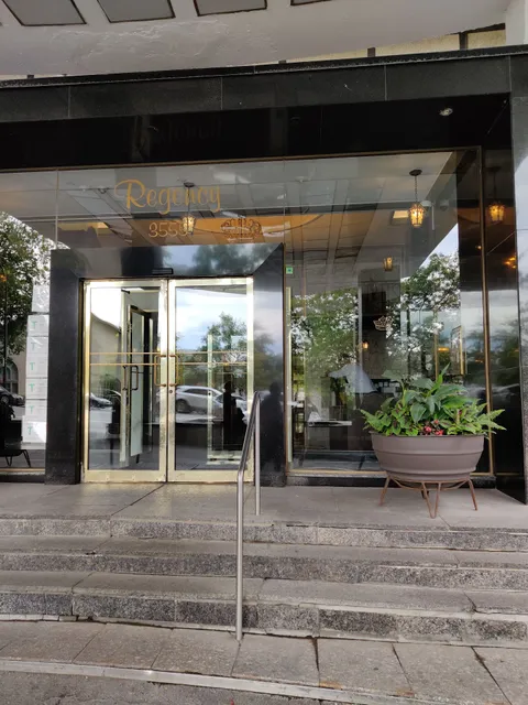 1595 Dr.Penfield by Ellegancia