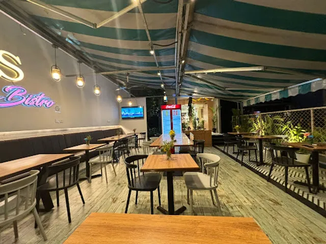 Mira's Bistro - All Day Pure Veg Cafe (Thakur Complex)