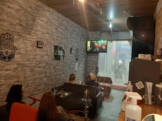 シーシャカフェ＆バー 水タバコ屋 大阪 MizutabakoYa Osaka