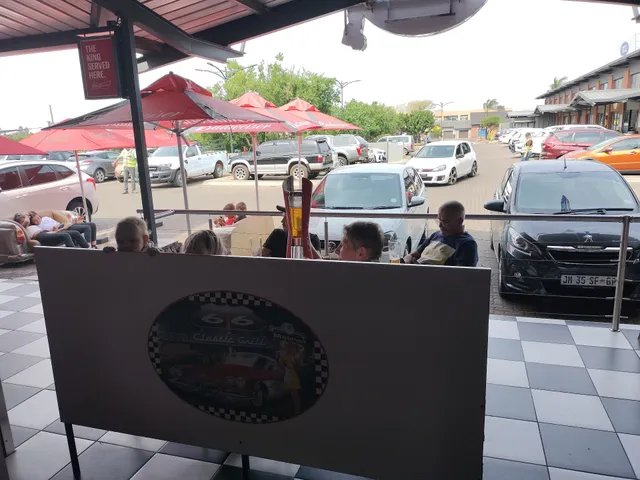 Mustang Sally's Pub & Diner Montana