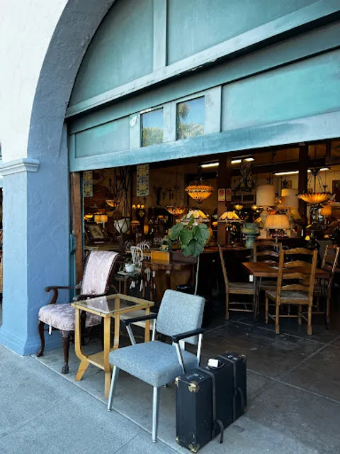 Divine's Furniture Store