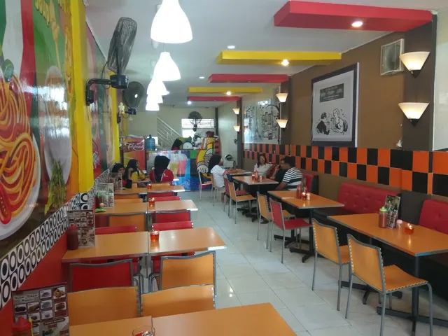 KING'S CHICKEN & BURGER