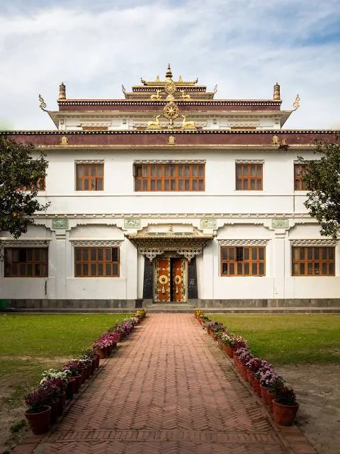 Ka-Nying Shedrub Ling Monastery