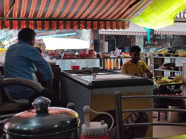 Bhura fast food and restaurant