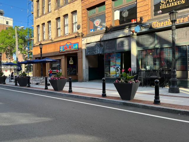 Del Rey Taqueria & Bar