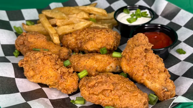 Street Munchies Food Truck | Burgers, Fried Chicken, Loaded Fries & More