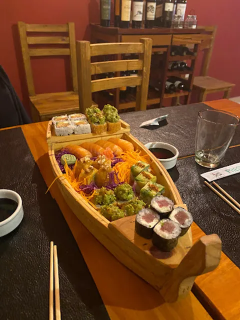 Cachi Chien Comida Oriental