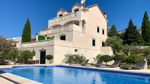 Villa Jadranka Bol Apartments