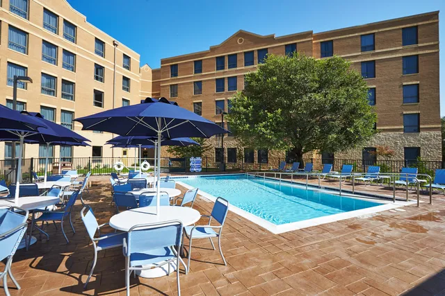 Holiday Inn Express Building 592