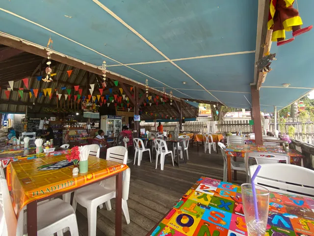 Hin Ta Hin Yay Restaurant