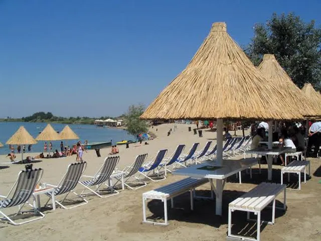 City beach "Peskara"