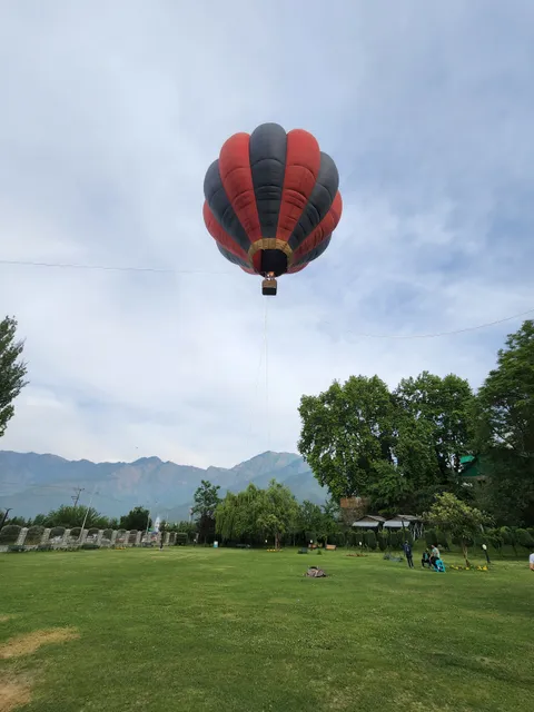 Zabarwan Park زبرون پارک