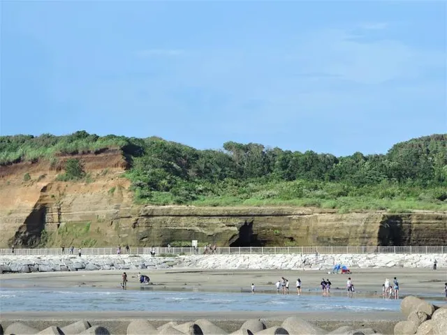 Naarai Port Seaside Park