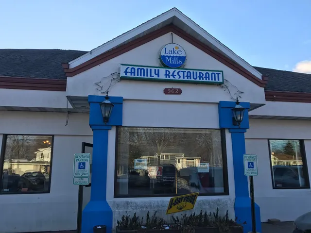 Lake Mills Family Restaurant