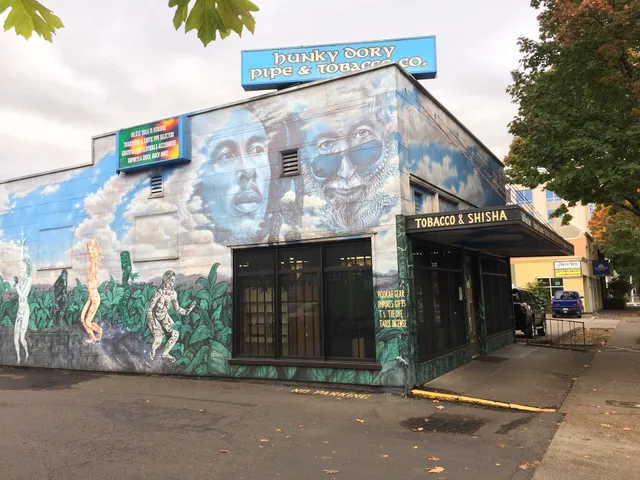 Hunky Dory Smoke Shop