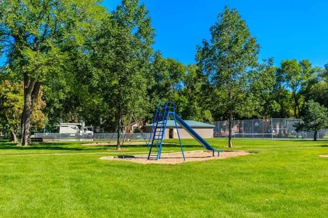 Ashworth Holmes Park