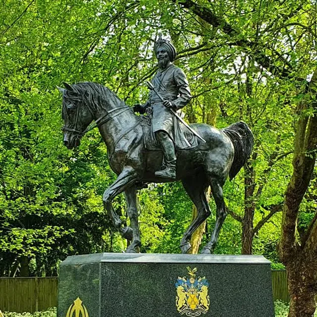 Maharaja Duleep Singh Memorial Statue
