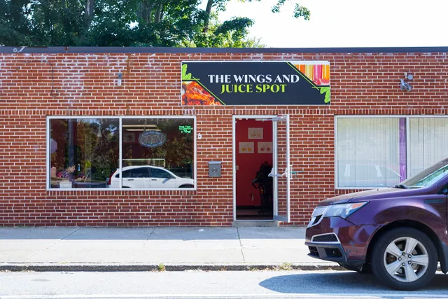 THE WINGS AND JUICE SPOT HALAL
