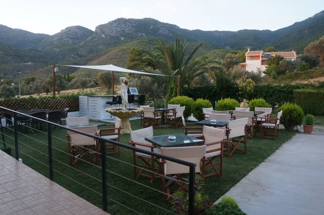 Pantheon Hotel & Suites