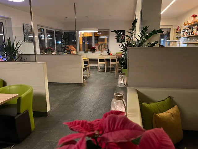 Mount Everest _ Sushi & Grill