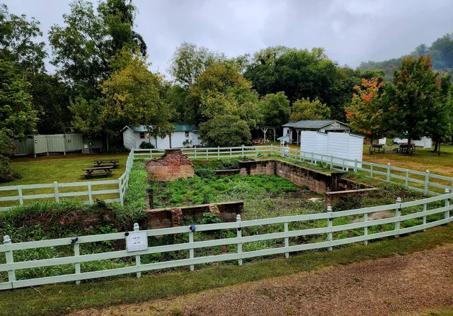 Hot Springs Resort And Spa
