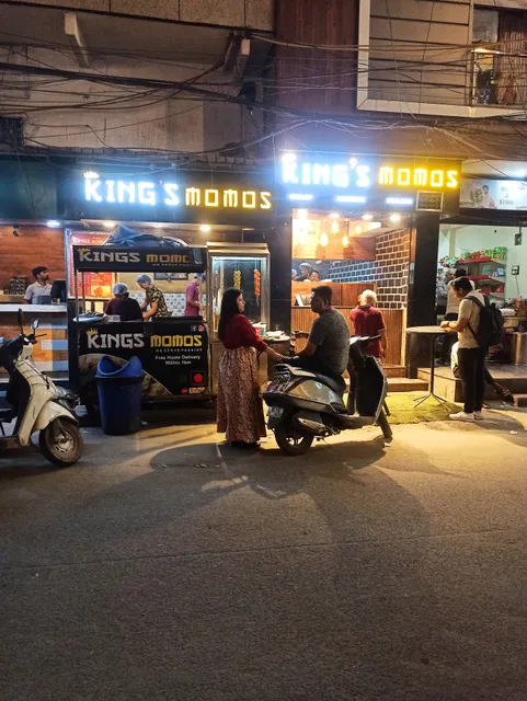 KINGS MOMOS