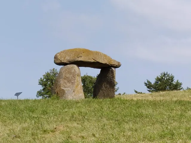 Kraftwanderweg am Krafthügel