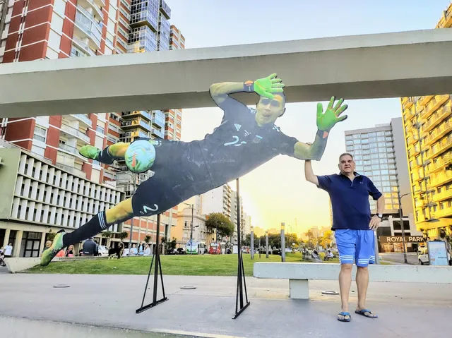 Monument to "Dibu" Martínez