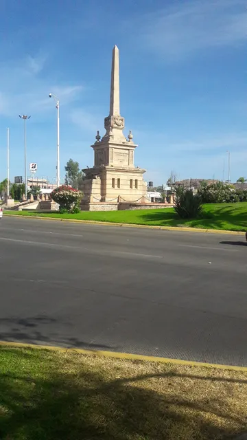 Monument Guadalupe Victoria