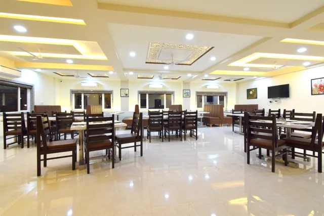 Taste City Restaurant & Banquet