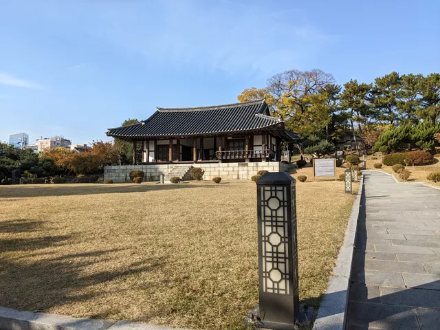 Ulsan Dongheon and Naea