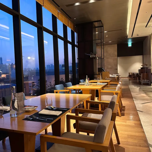 FOOD EXCHANGE - Seoul Dragon City