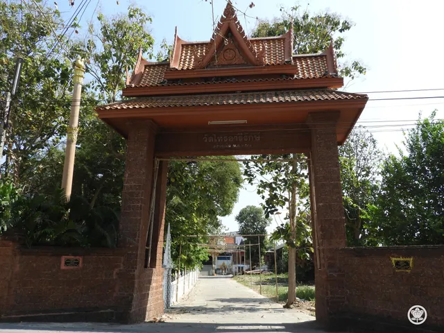 Wat Sai Ari Rak