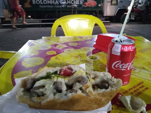 Bolonha Lanches e Pizzas