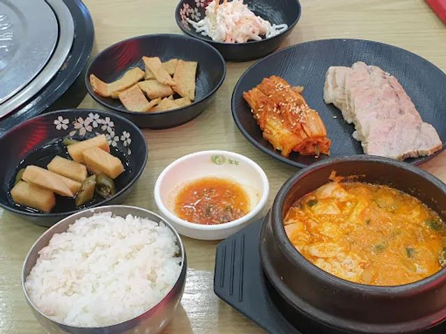 놀부부대찌개 인천스퀘어원점