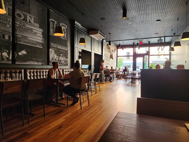 Bickerdyke Table & Tap