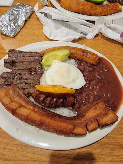 La Herradura Latin Food