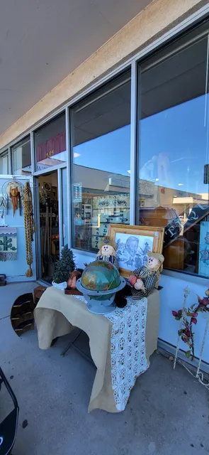 Widefield Square Vintage and Thrift